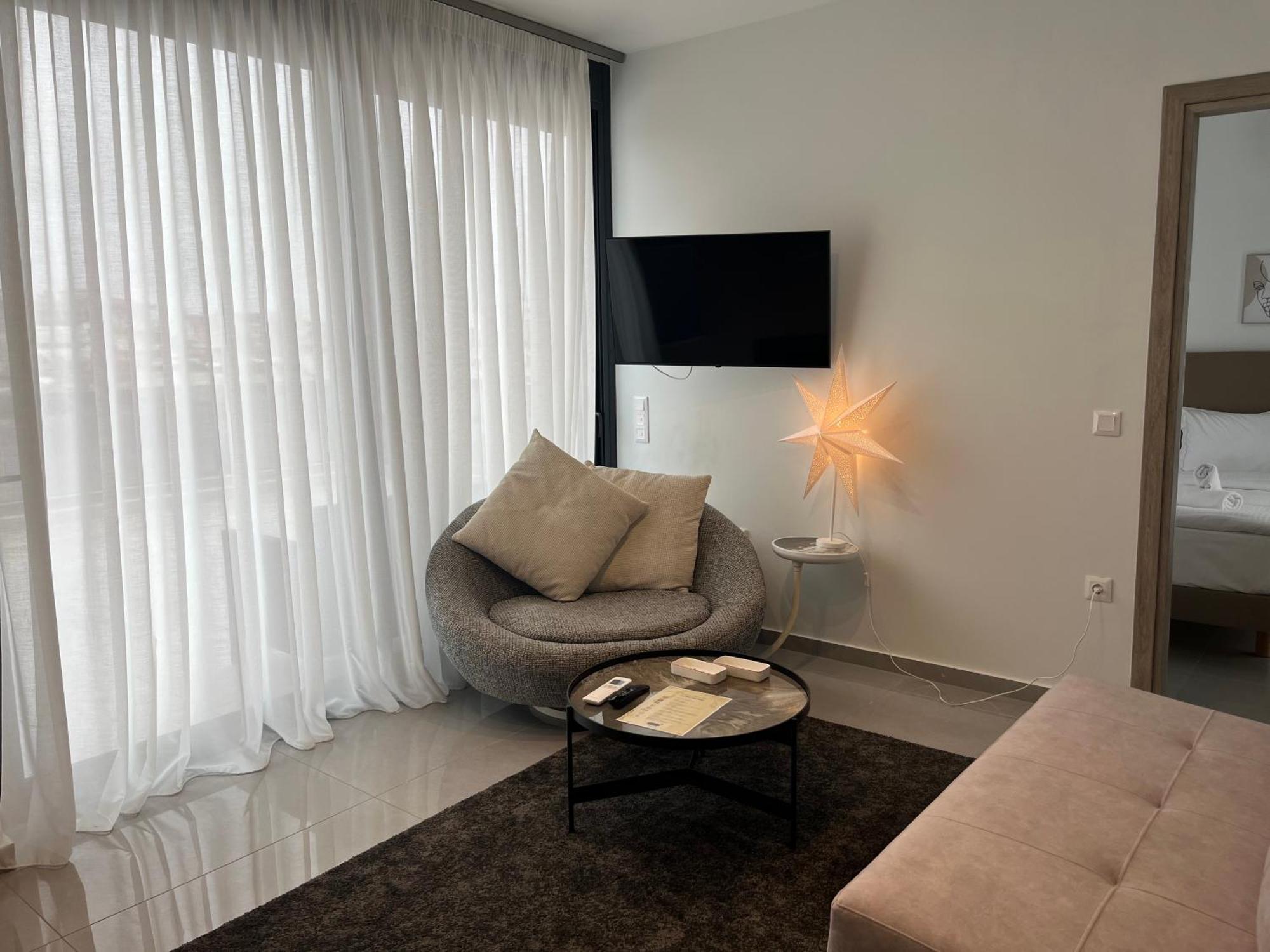 Icon Urban Living Trikala Bed & Breakfast Exterior foto
